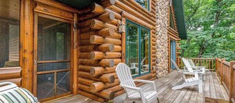 Riverfront cabin with a dock, kayaks and a canoe - firepit and water views