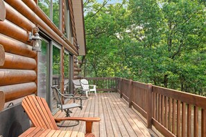 Terrace/patio - Secluded, dog-friendly home with tree-lined view, firepit, fireplace, & deck (Friendship)