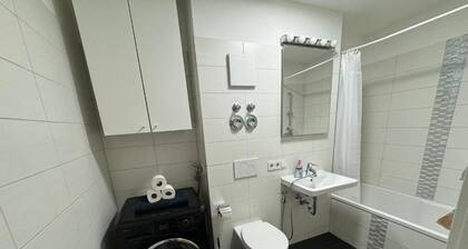 Modern garden apartment near the trade fair and Munich Airport