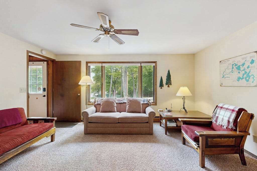 TV, fireplace, DVD player, offices