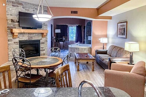 Ideally located condos with balcony, fireplace, jetted tub, on-site golf, & AC