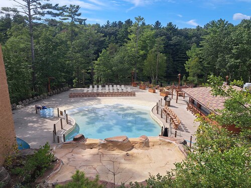 Spacious Chula Vista Stay | Dells Adventure Access
