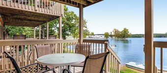Inviting lakefront retreat - amazing views, beach access, dock & inviting deck