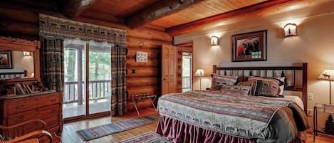 Travel cot, WiFi, bed sheets