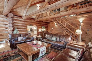 TV, fireplace, DVD player, table football - Secluded waterfront log cabin with game room, dock, fire pit & deck (Eagle River)