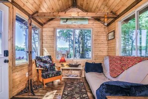 TV, fireplace, DVD player - Charming, lakefront home with a gas fireplace, docks, firepit, & full kitchen (Eagle River)