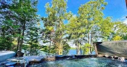 3-story chalet with private hot tub, game room & waters toys - dog-friendly