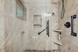 Shower, hair dryer, towels - Charming Lakefront home w/ dock, gas grill, fire pit, on ATV/Snowmobile trail (Arbor Vitae)
