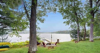Charming Lakefront home w/ dock, gas grill, fire pit, on ATV/Snowmobile trail