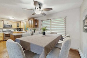 Dining - Charming Lakefront home w/ dock, gas grill, fire pit, on ATV/Snowmobile trail (Arbor Vitae)