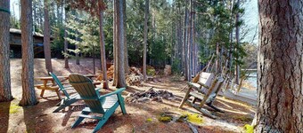 Lakefront, dog-friendly home w/ private dock ,fire pit & a beautiful lakeview!