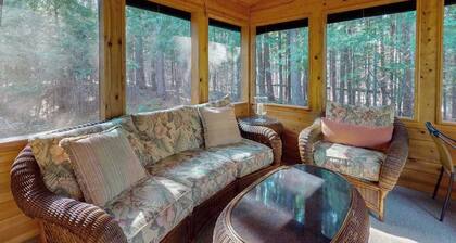 Lakefront, dog-friendly home w/ private dock ,fire pit & a beautiful lakeview!