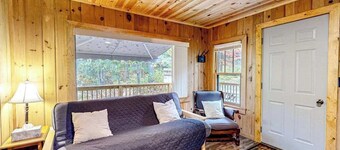 Tranquil & serene cabin getaway w/ large patio, fire pit, & lovely nature views