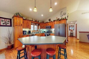 Fridge, microwave, oven, stovetop - Riverfront home on the Manitowish Riverway w/ fire pit, kayaks & boat house (Manitowish Waters)