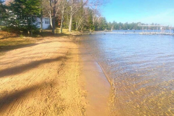 Beach nearby - Lakefront, dog-friendly home with beach access, kayaks and firepit (Phelps)