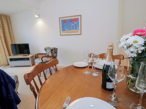 Dining - Harbourside (Porthmadog)