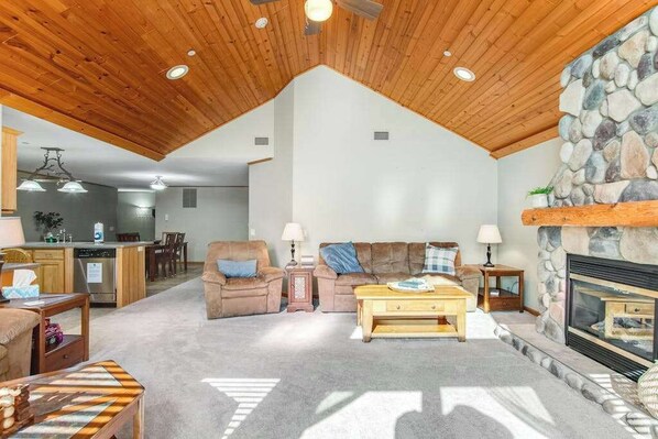 TV, fireplace, offices