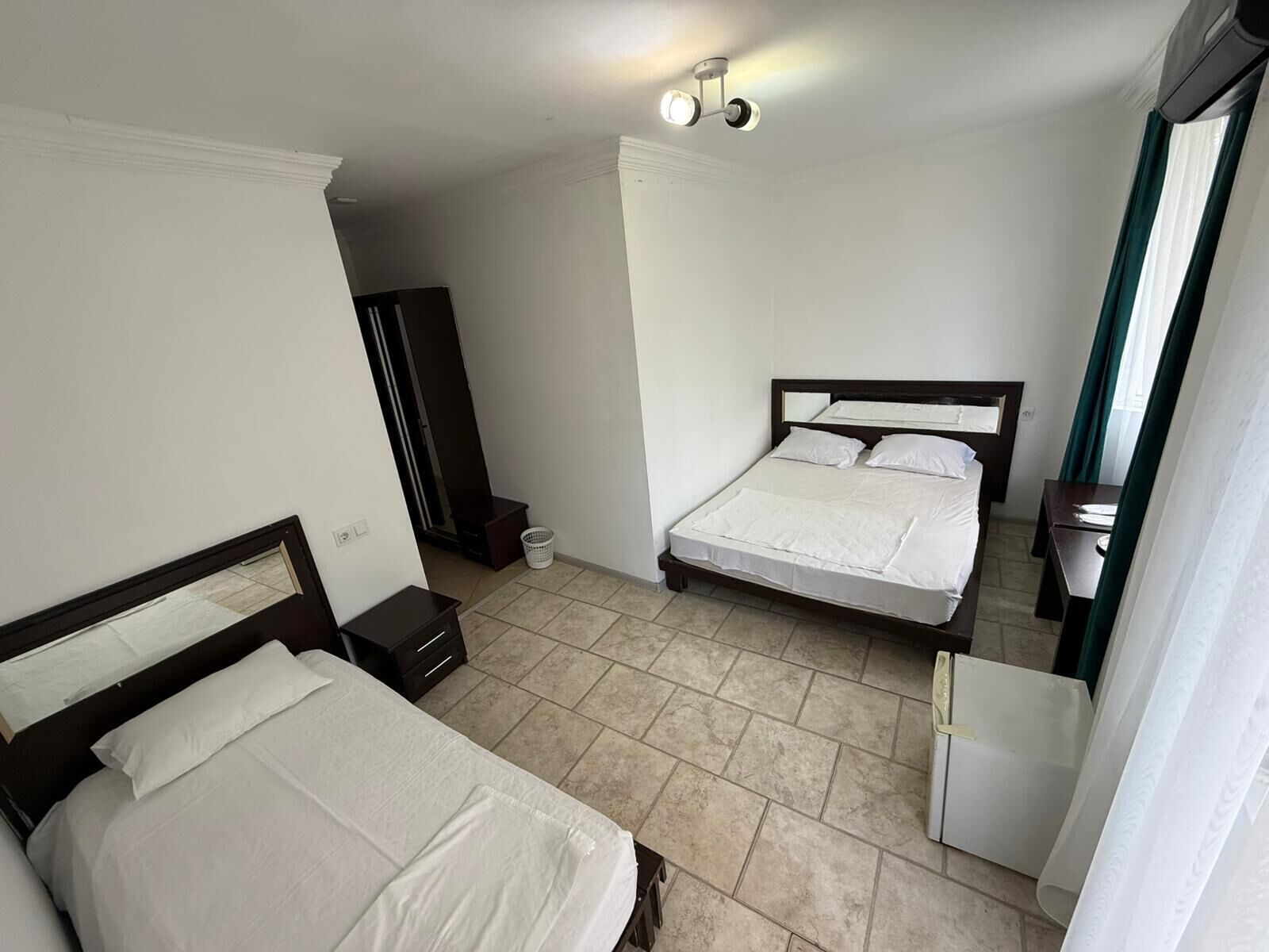 Quarto triplo conforto, sacada, vista para a montanha