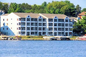 Exterior - Waterfront condo with resort amenities, grill, firepit, jetted tub, & partial AC (Wisconsin Dells)