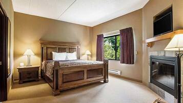 Iron/ironing board, travel crib, internet, bed sheets