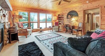 Peaceful, quiet lakefront dog-friendly cabin w/fishing dock, boats, campfire pit