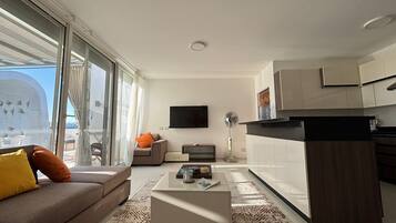 Chalet, 3 Bedrooms, Lagoon View | Living area