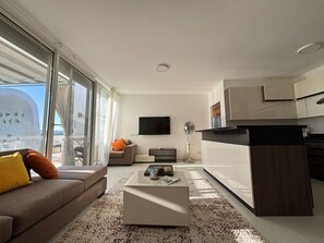 Chalet, 3 Bedrooms, Lagoon View | Living area