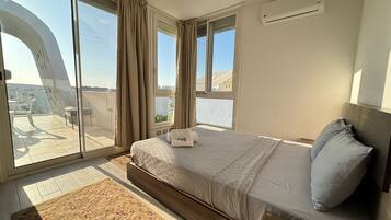 Chalet, 3 Bedrooms, Lagoon View | Free WiFi