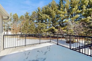 Property grounds - Lakefront home with grill, firepit, pool table, & jetted tub (Friendship)