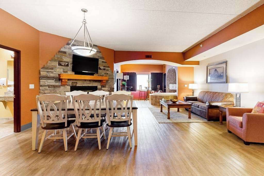Dells Resort Retreat W/ Adventure Included - Wisconsin Dells, WI
