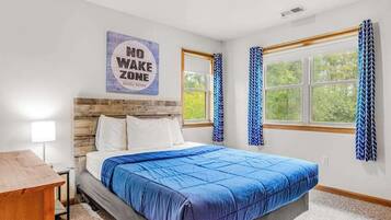 WiFi, bed sheets