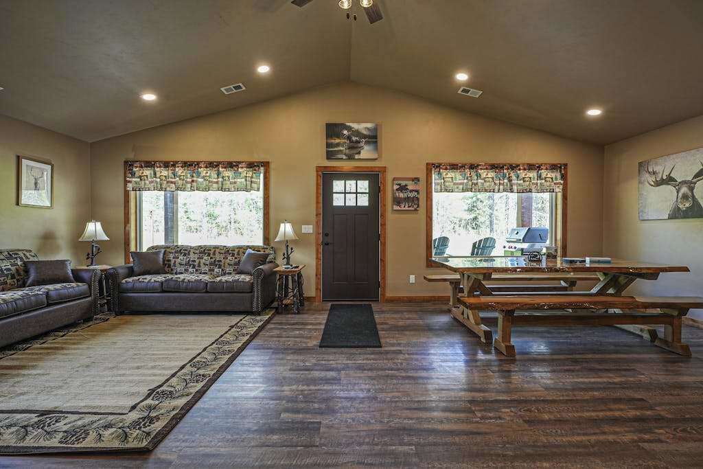Modern Dog-friendly Cabin With Hot Tub, Gas Fireplace, Patio, Grill, & W/d - 威斯康辛