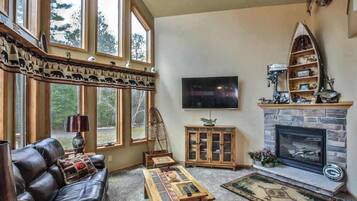 TV, fireplace, DVD player, offices