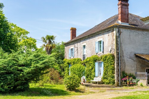 Gîte le Caddet – Traditional Béarnais Farmhouse for Groups and Families