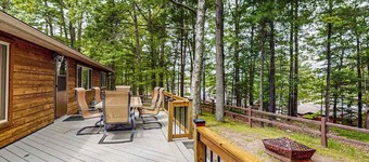 Charming Lakeview cabin w/ dock, fire pit, gas grill, & WIFI, Dogs-YES
