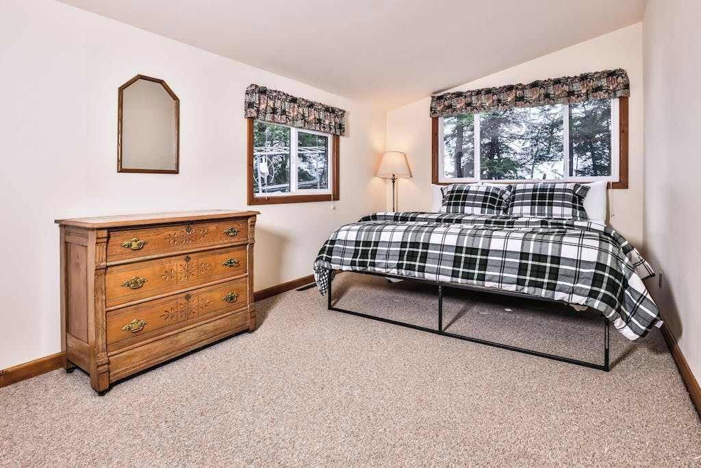 Iron/ironing board, travel cot, WiFi, bed sheets