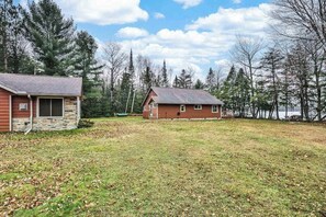 Exterior - Dog-friendly lakefront cottage with private dock, firepit, grill & washer/dryer (Three Lakes)