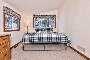 Iron/ironing board, travel cot, WiFi, bed sheets - Dog-friendly lakefront cottage with private dock, firepit, grill & washer/dryer (Three Lakes)