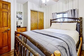 Iron/ironing board, WiFi, bed sheets - Lakefront home with private dock, screened porch, woodstove, fast WiFi, & W/D (Rhinelander)