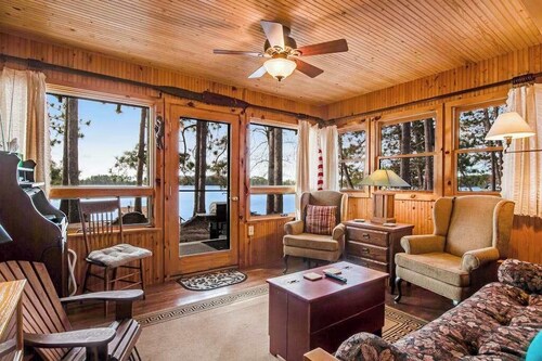 Remodeled Lakefront Cottage w/Free WiFi, Private Dock, Lake Views, & Gas Grill