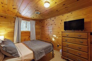 Desk, iron/ironing board, WiFi, bed sheets - Cozy wooded home w/ access to snowmobile trail, near town, lakes, & bike trails (Manitowish Waters)