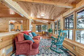 TV, fireplace, DVD player, offices - History-filled lakefront home with dock, fire pit, fireplace, & kayaks - dogs OK (Mercer)