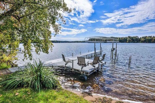 Charming lakefront home with shared dock, porch, & sunroom - walk downtown