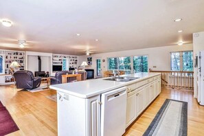 Interior - Lakefront, dog-friendly home with canoe, firepit, large deck, & washer/dryer (Land O'Lakes)