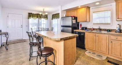 Conveniently-located, dog-friendly home with a patio, central AC, & washer/dryer