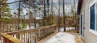 Pickerel Lake cabin w/ kayaks, dock, patio, grill & direct access to trails!