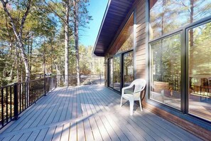Terrace/patio - New Build-Serene Wooded Home with WIFI, Gas Grill, Near Lakes & Trails (Land O' Lakes)