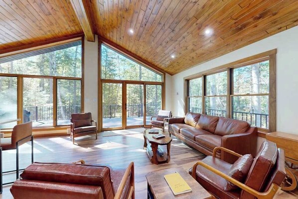 TV, offices - New Build-Serene Wooded Home with WIFI, Gas Grill, Near Lakes & Trails (Land O' Lakes)