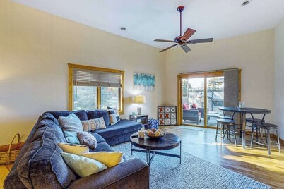 Modern Water-View Condo with Fast WiFi, Gas Fireplace, Patio & Gas Grill