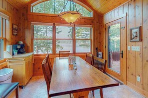 Dining - Serene Lakefront Home w/ Wifi, dock, kayaks, gas grill, fire pit & more (Eagle River)